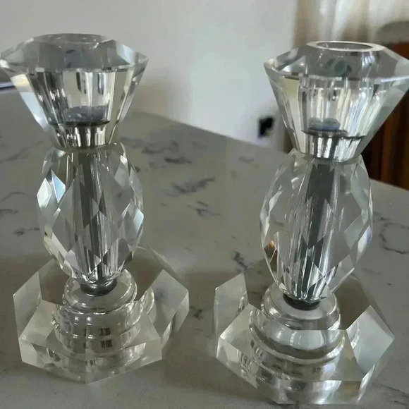 Mid Century Post House Faceted Pair of Crystal Candlesticks - Picture 7 of 8